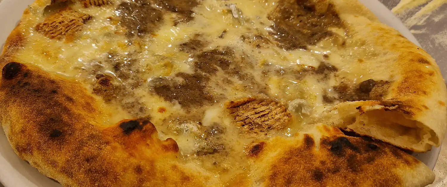 quante calorie ha una pizza quante calorie ha una pizza