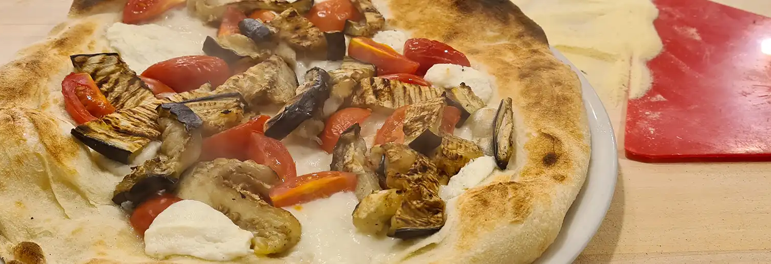 quante calorie ha una pizza quante calorie ha una pizza