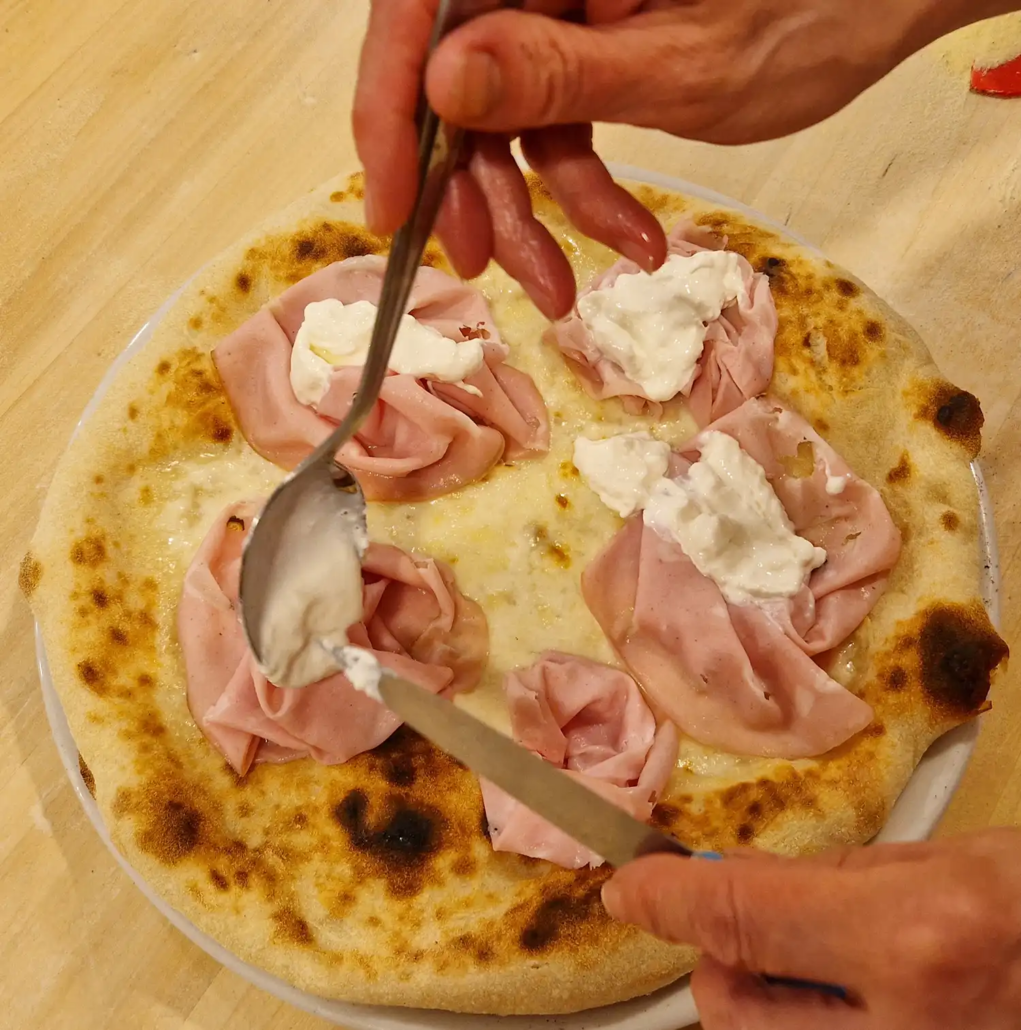 la stracciatella nella pizza