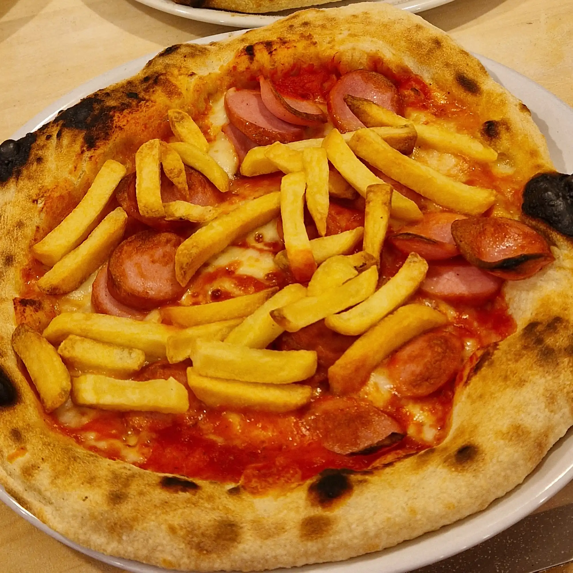 la pizza wurstel e patatine la pizza wurstel e patatine